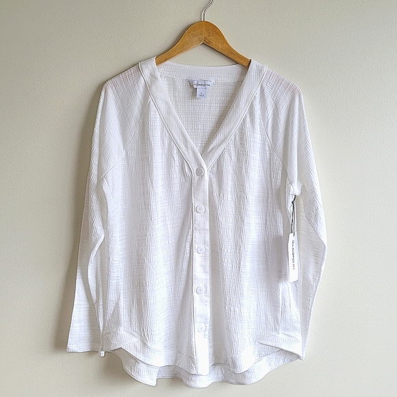 Liz Claiborne Tops - NEW Liz Claiborne White Button Up Long Sleeve Top